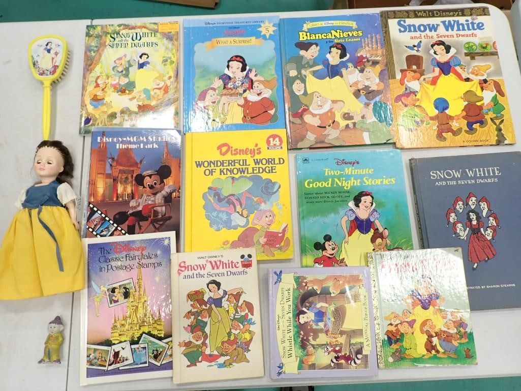 Children's Lot incl Snow White Doll, Walt Disney's Snow White and the Seven Dwarfs Little Golden Boo (1 of 10)