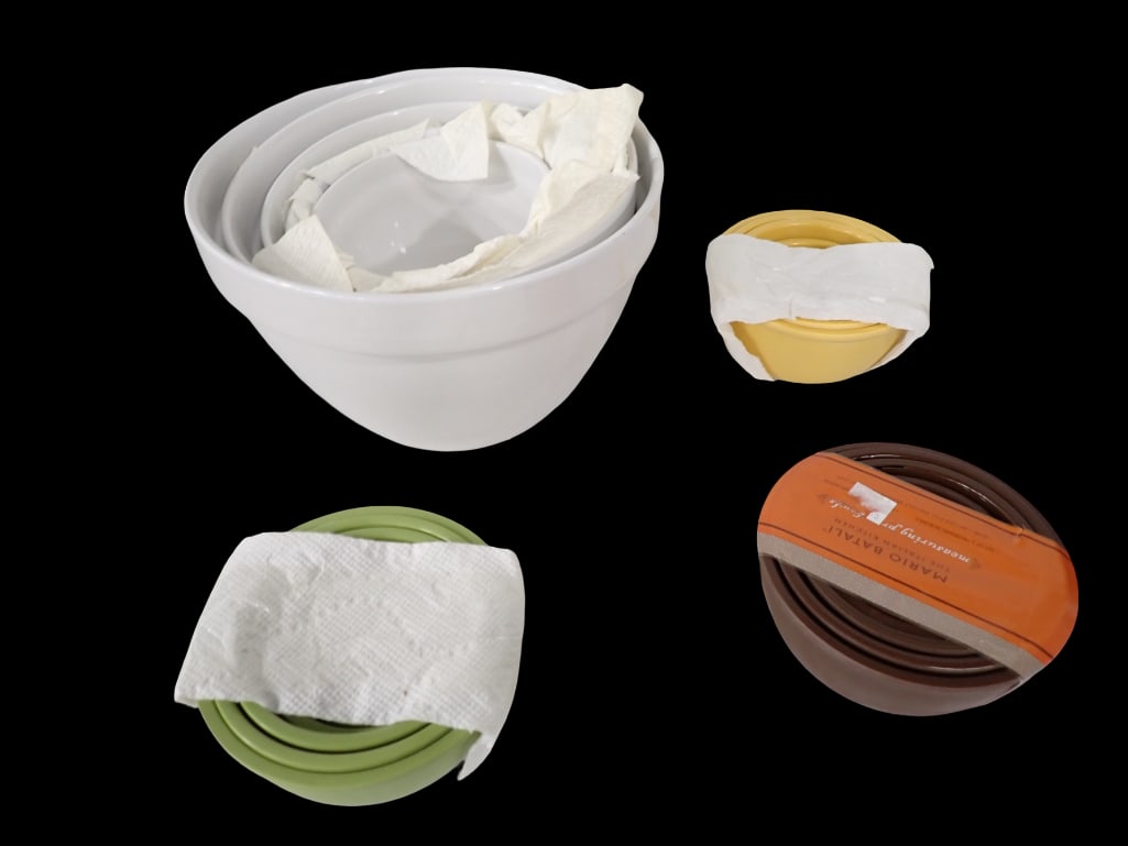 Lot of Assorted Mixing Bowls and Nesting Bowls incl 1 Set of Mario Batali New with Tag, etc: Lot of 4 Sets of Mixing Bowls / Nesting Bowls incl 1 Set of Mario Batali New with Tag, etc All pictures are considered part of the description and should be examined carefully by bidders. Live Auction