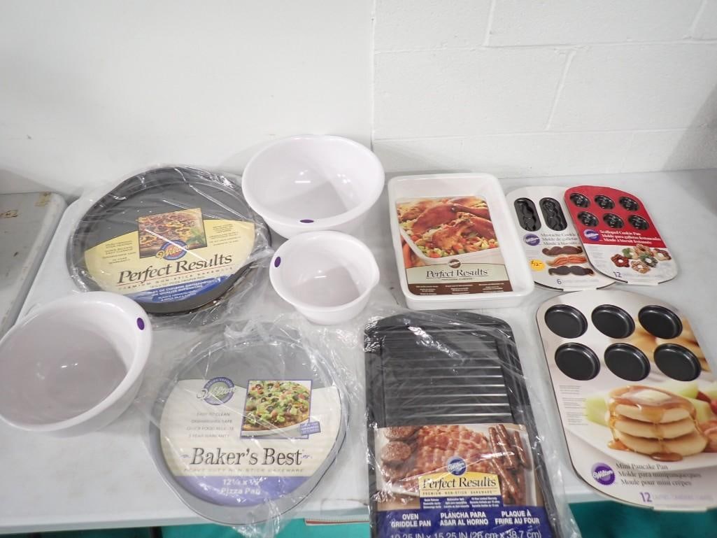 New Baking and Kitchen Items incl Winton Perfect Results Stoneware Rectangle Baking Dish, Winton Ove (1 of 6)