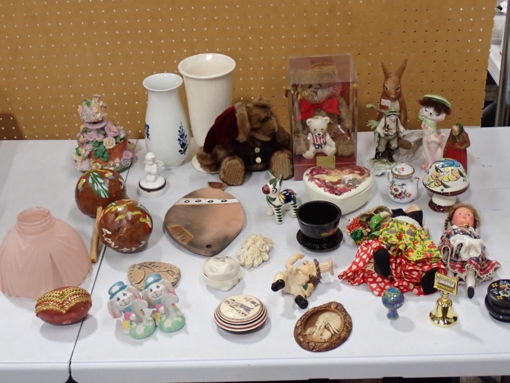 Large Collectibles / Decor Lot including Figurines, Animals, Dolls, Plush, Vases, etc. (1 of 10)