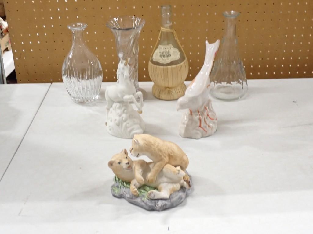 Vases, Decanters, Animal Figurines Including Franklin Baby Cubs, Unicorn, Bird, Music Box, Bell'agio: Vases, Decanters, Animal Figurines Including Franklin Baby Cubs, Unicorn, Bird, Music Box, Bell'agio Chianti, etc. 9x4x4 All pictures are considered part of the description and should be examined