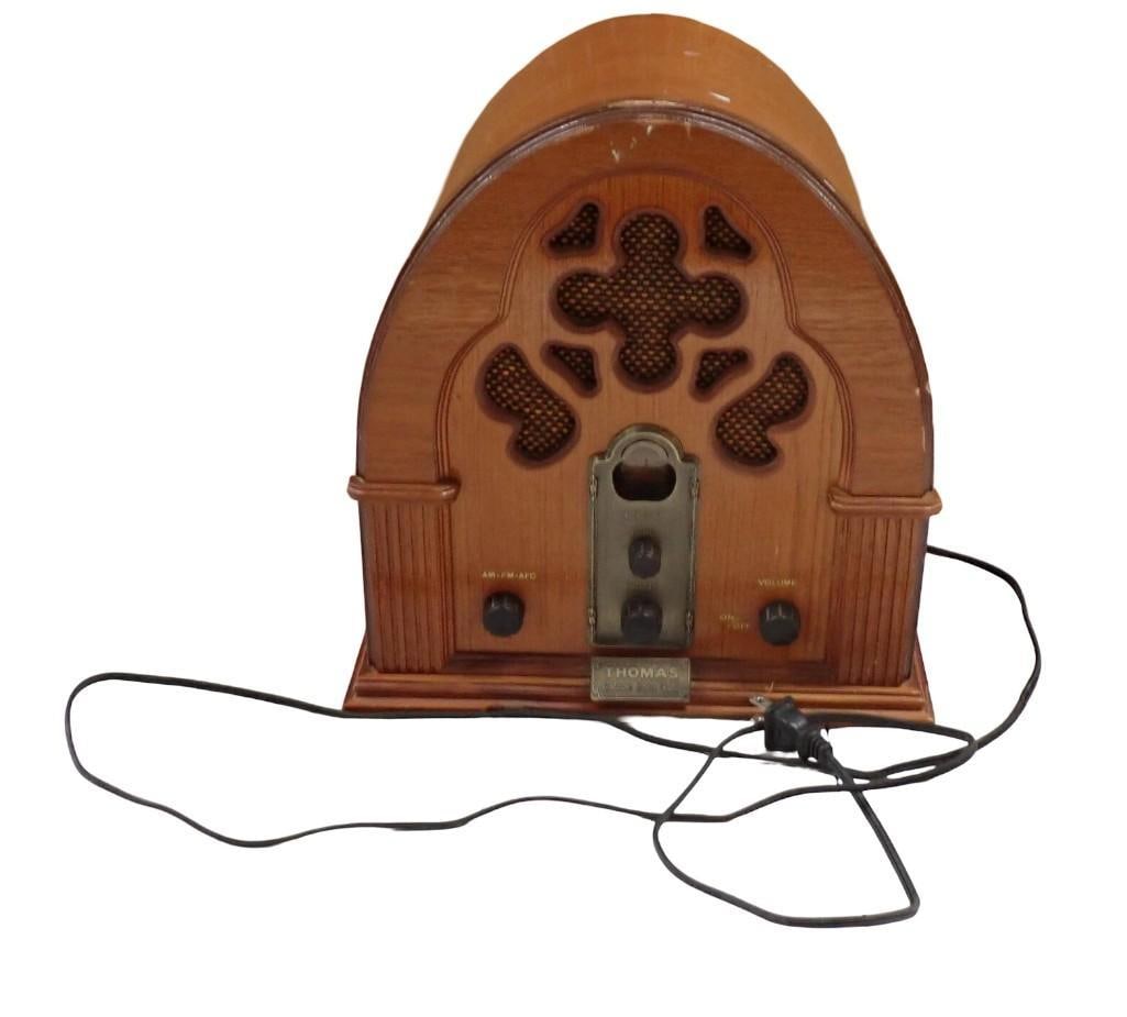 Vintage Style Thomas Radio / Cassette Player (1 of 7)