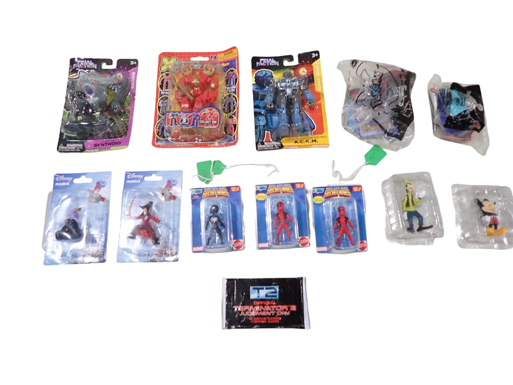 Small Toys incl Marvel Super Heroes Secret Wars, Disney, Final Faction, etc (1 of 9)