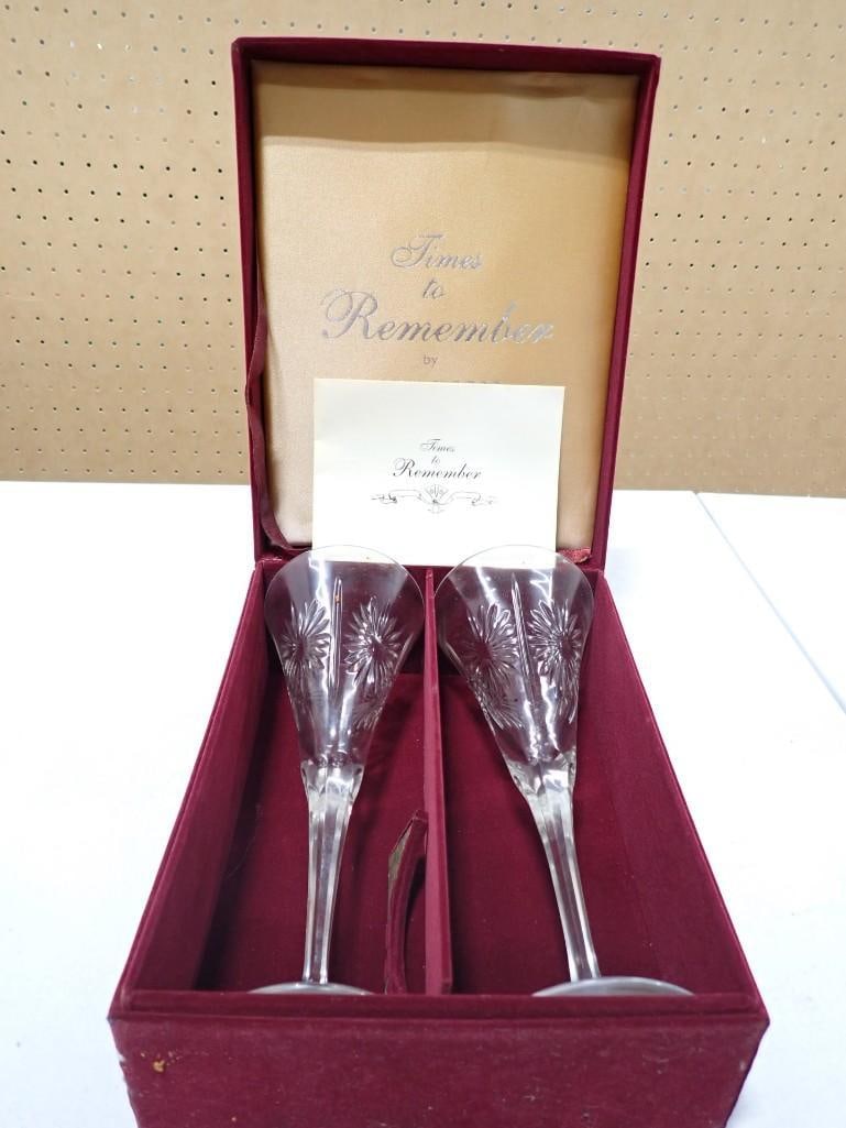 Pair of Shannon Crystal Champagne Flutes / Glasses with box: Pair of Shannon Crystal Champagne Flutes / Glasses with box 10x8x4" All pictures are considered part of the description and should be examined carefully by bidders. Live Auctioneers is now offerin