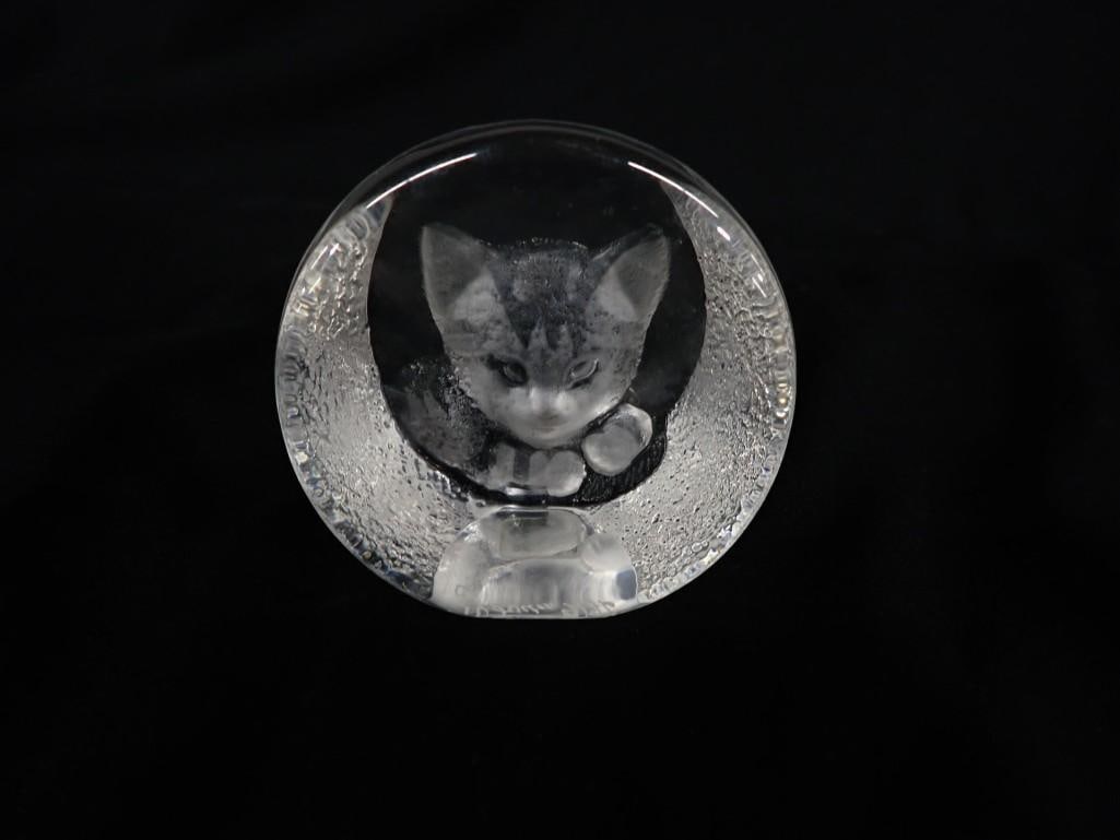 Mats Jonasson Sweden Signed Lead Crystal Cat Paperweight (1 of 5)