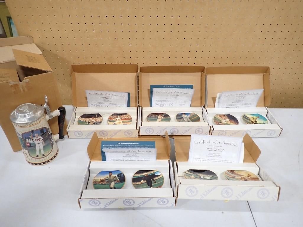 10 Bradford Editions Miniature Miniature Baseball Player Plates and a Longton Crown Cal Ripken Jr Ba (1 of 11)