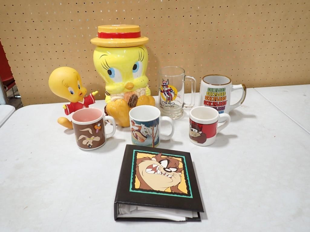 Warner Bros Looney Tunes Lot incl Tweety Bird Ceramic Cookie Jar, Taz Binder and Mug, Bugs Bunny Gla (1 of 14)