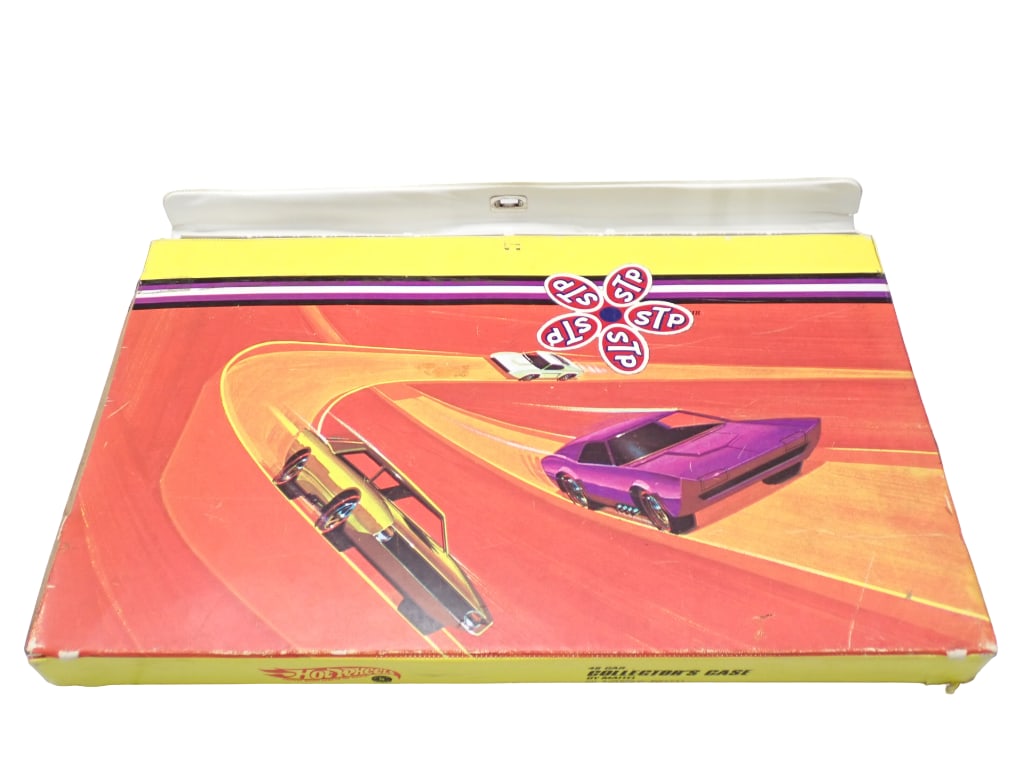 Vintage Hot Wheels Collectors Case with Toy Die Cast Cars and Vehicles (1 of 8)