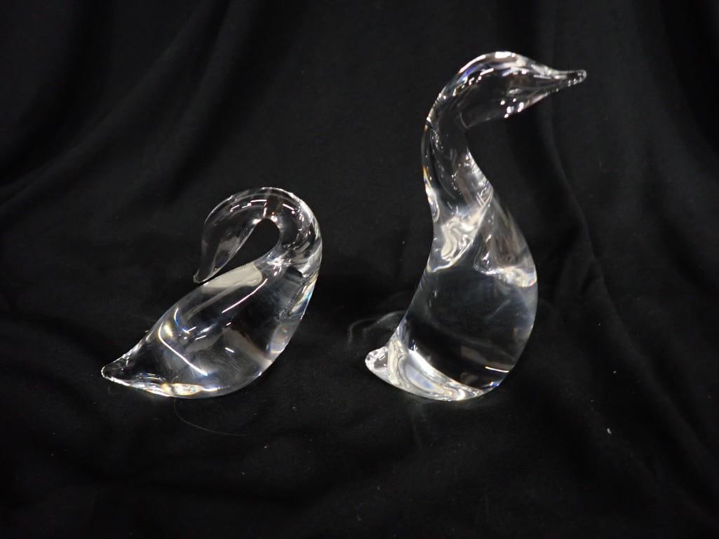2 Signed Steuben Hand Blown Swan Duck Figurines (1 of 10)
