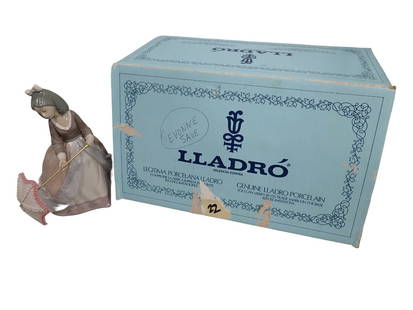 Lladro 5210 Retired Jolie Girl with Umbrella w/ Original Box 8" Porcelain Figurine: Lladro 5210 Retired Jolie Girl with Umbrella w/ Original Box 8" Porcelain Figurine . Condition: no chips or cracks. Box has damage. No styrofoam insert. All pictures are c