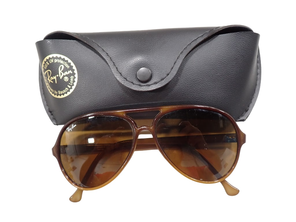 Vintage B&L Ray Ban Bausch & Lomb Sunglasses with Case (1 of 11)