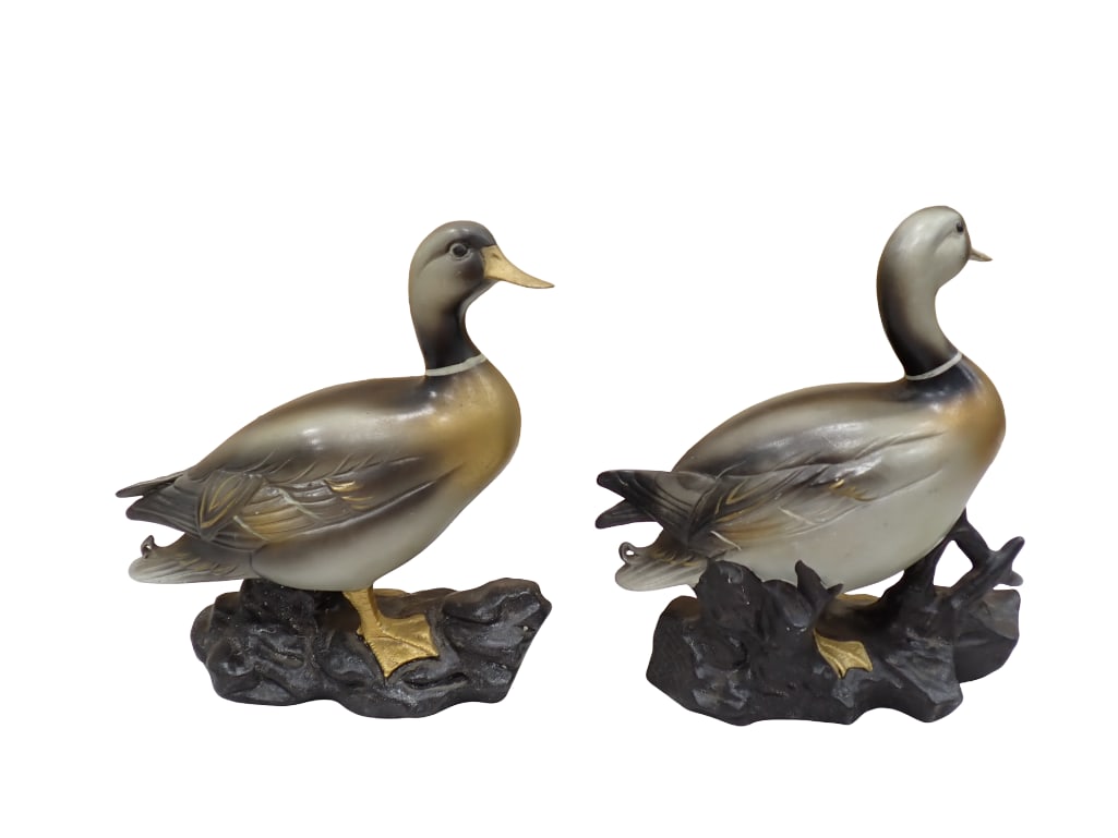 Pair of Hand Painted Pottery Ducks Mallards 7"x8": Pair of Hand Painted Pottery Mallard Ducks Each is 7"x8" All pictures are considered part of the description and should be examined carefully by bidders. Live Auctioneers is now offering