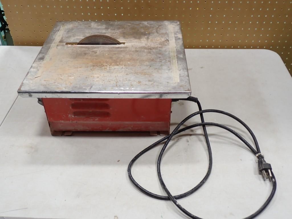 Wet Tile Saw Works (1 of 10)