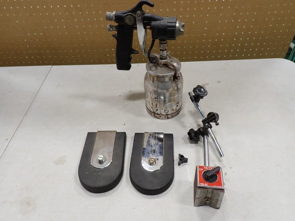 Campbell Hausfeld Pro Paint Spray Gun and Taitsu Clamp Vise: Campbell Hausfeld Pro Paint Spray Gun and Taitsu Clamp Vise All pictures are considered part of the description and should be examined carefully by bidders. Live Auctioneers is now offering Live Shipp