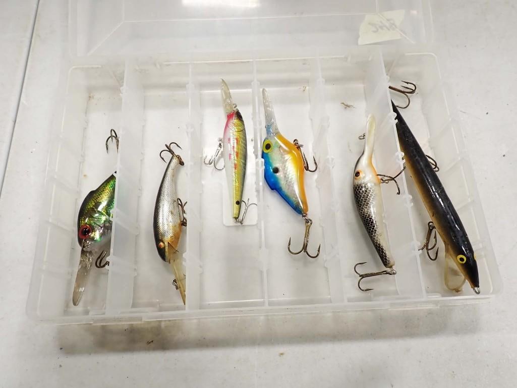 Lot of 6 Fishing Crank Baits and Lures: Lot of 6 Fishing Crank Baits and Lures All pictures are considered part of the description and should be examined carefully by bidders. Live Auctioneers is now offering Live Shipping through them. Thi