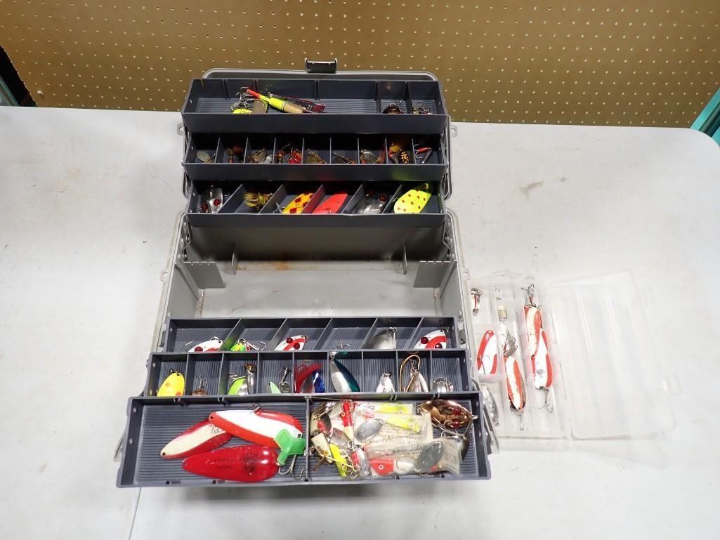 Vintage Lot of Fishing Lures, Tackle Baits, Mostly Spoons, Dare Devil, Etc with Tackle Box (1 of 16)