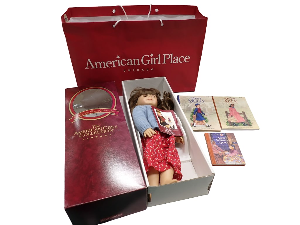 American Girl Doll Molly McIntire in Original Box with 3 Books: American Girl Doll Molly McIntire in Original Box with 3 Books All pictures are considered part of the description and should be examined carefully by bidders. Live Auctioneers is now offering Live