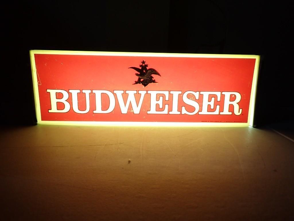 Vintage Budweiser Beer Bar Light (1 of 10)