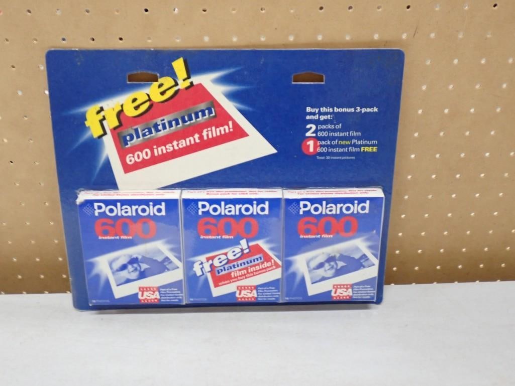 New Old Stock 3 Pack of Polaroid 600 Film - total of 30 pictures (1 of 3)