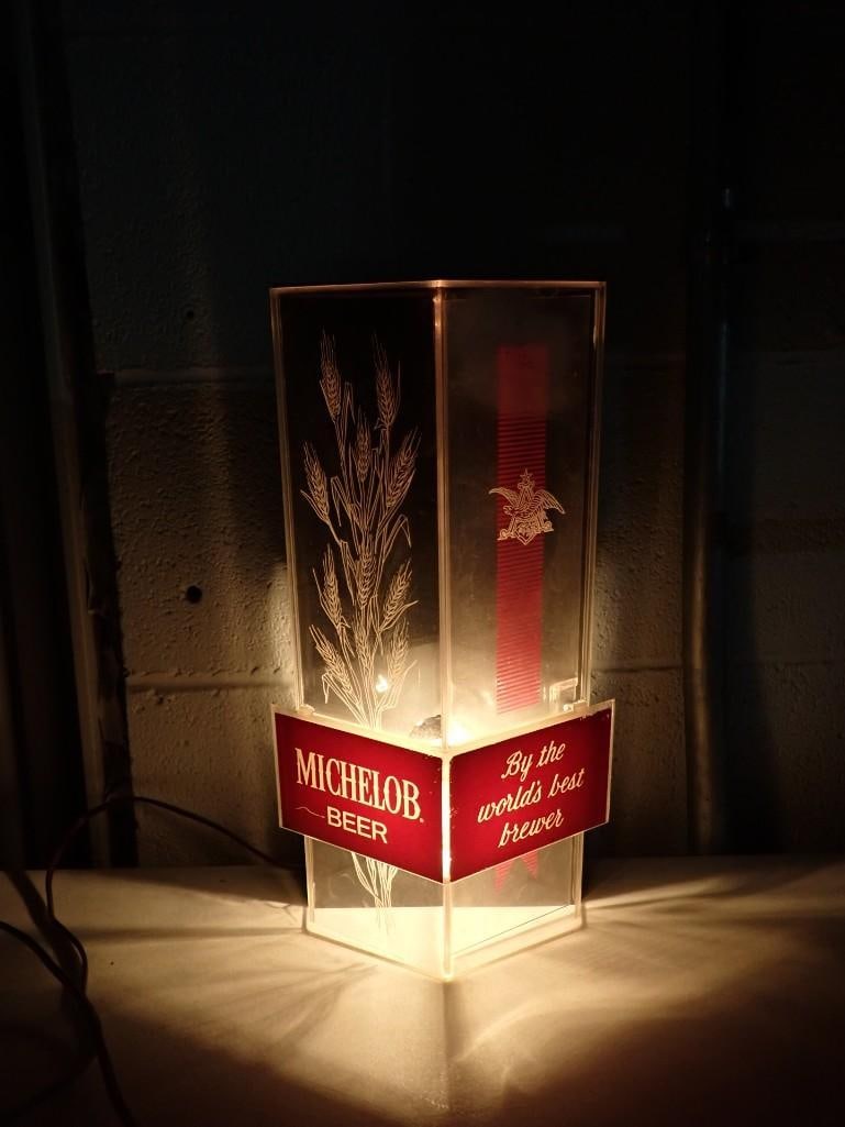 Vintage Michelob Beer Lighted Beer Sign Works (1 of 5)