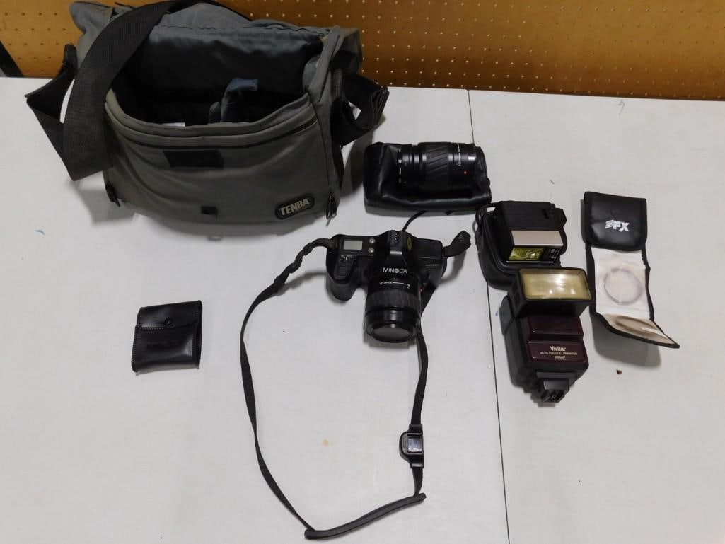 Camera / Accessories Lot including Minolta Maxxum 3000i, bag, flashes, filters, etc (1 of 7)