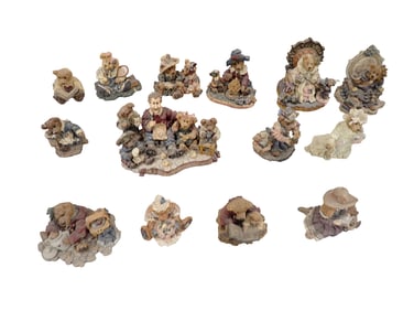 Lot of Boyds Bears and Friends Figurines