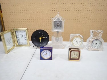 Lot of 7 Small Clocks