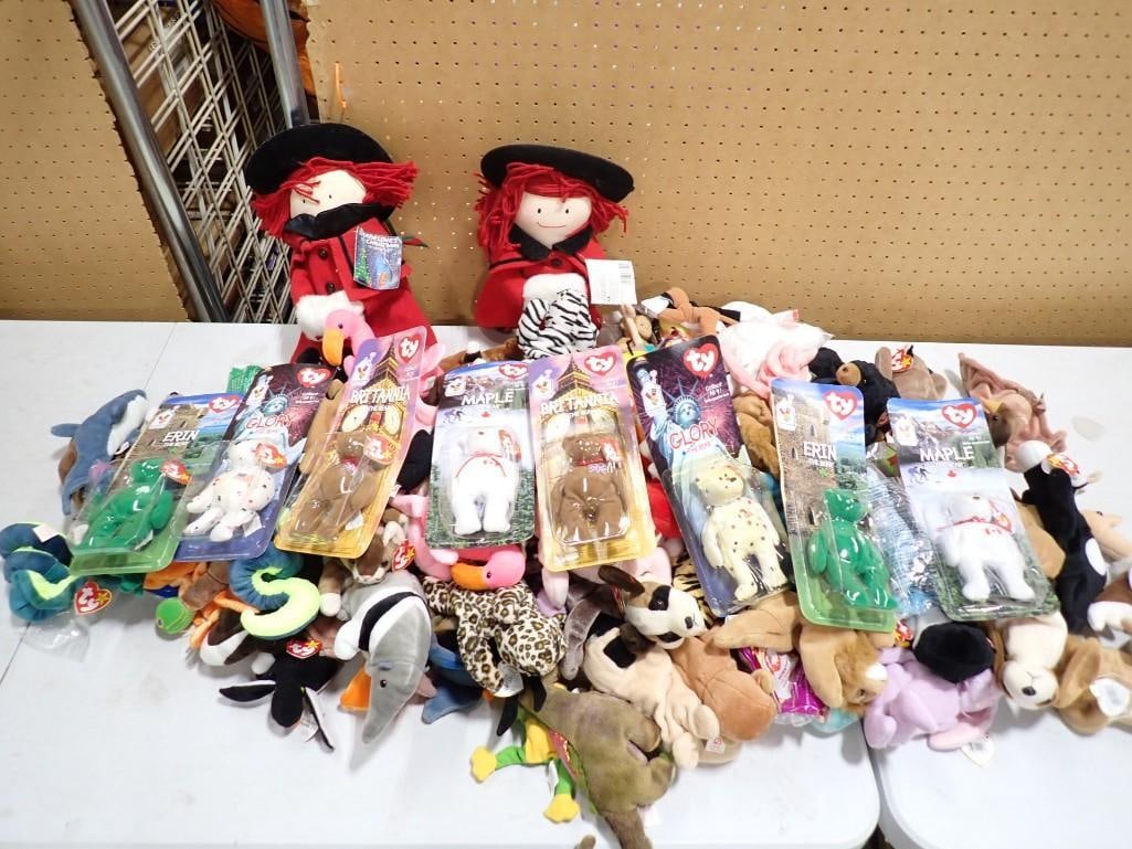 Lot of Beanie Babies and Other Plush incl Some with Tags: Lot of Beanie Babies and Other Plush incl Some with Tags . Includes Ants the Anteater, Hissy the Snake, Pinky the Flamingo, etc. Largest item is 11"x5"x2" All pictures are con