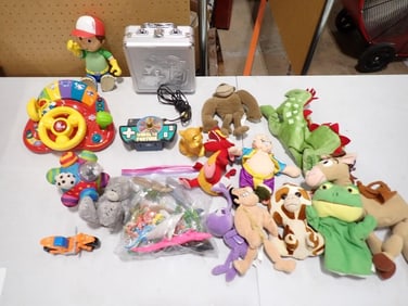 Lot of Small Toys, Plush, Etc