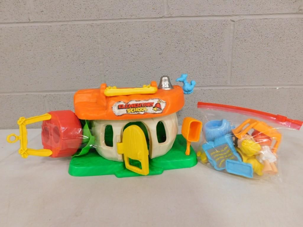 Vintage Flintstone's Kids Hanna Barbera Elementary School Play Set (1 of 13)