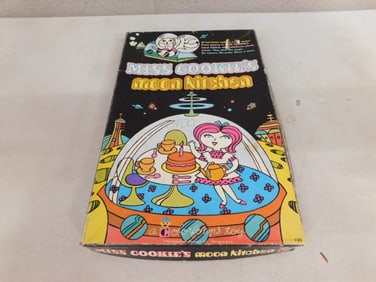 Vintage 1960's Colorforms Toy - Miss Cookie's Moon Kitchen