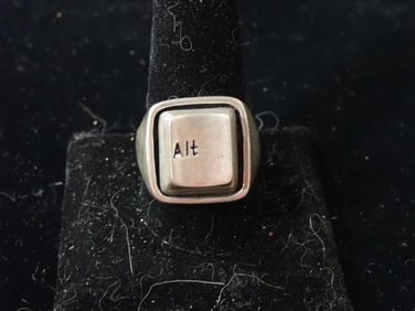 Vintage Sterling Ring with Keyboard 'alt' key design