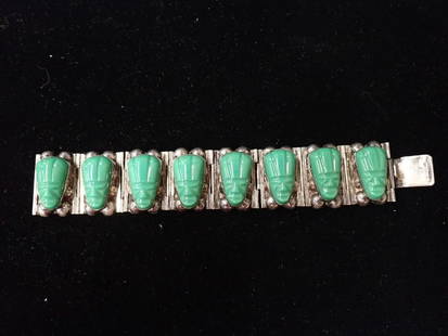Vintage Mexican Silver .925 Bracelet with Green Stone Carved Aztec Faces: Vintage Mexican Silver .925 Bracelet with Green Stone Carved Aztec Faces All pictures are considered part of the description