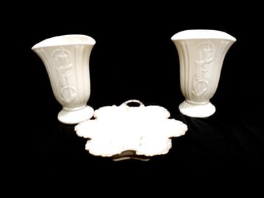 Pair of Vintage Art Deco Shawnee Pottery Lorraine Ware Vases Embossed Cattail Design, Calif Orig