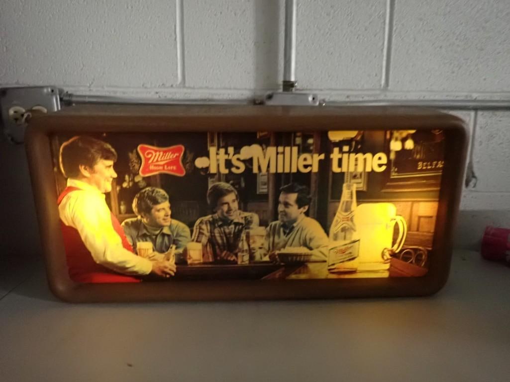 Vintage Miller High Life Beer It's Miller Time Lighted Bar Sign Works (1 of 6)