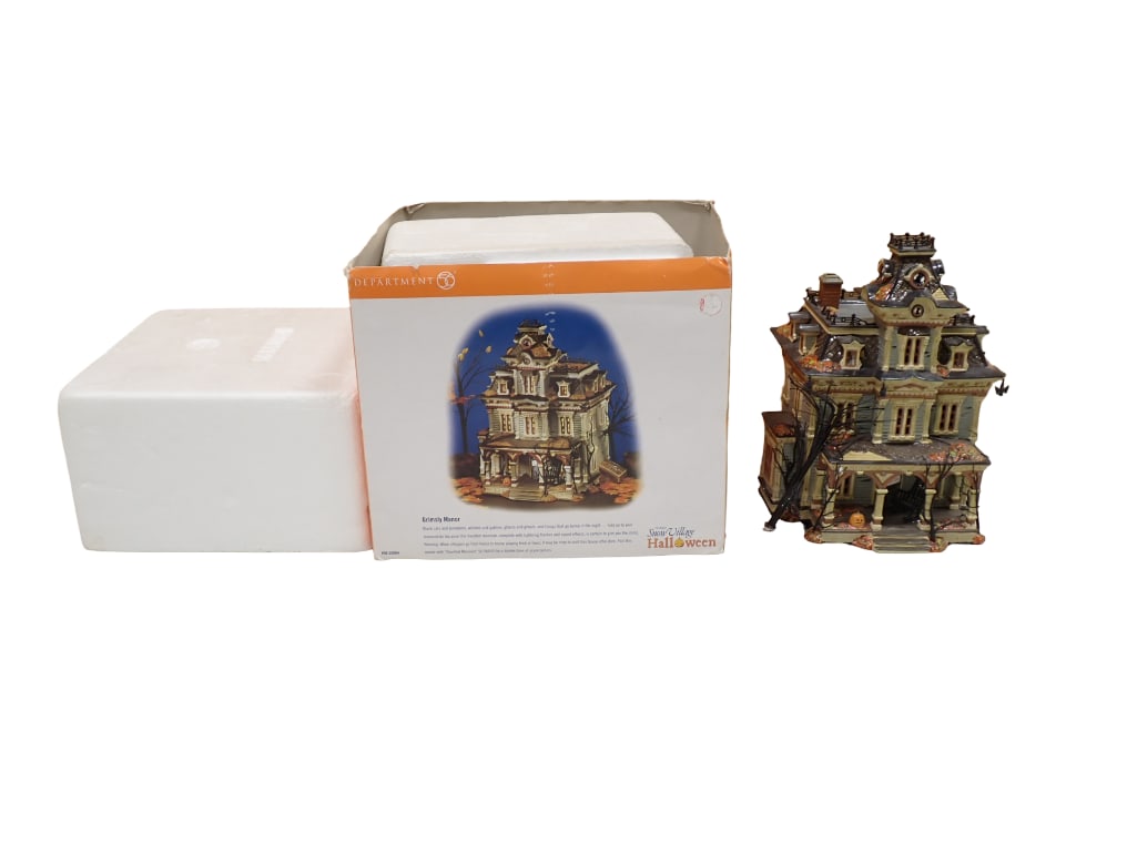 Dept 56 Halloween Grimsly Manor Snow Village Building 55004 in Original Box: Department 56 Halloween Grimsly Manor Snow Village Building 55004 in Original Box All pictures are considered part of the description and should be examined carefully by bidders. Live Auctioneers is n