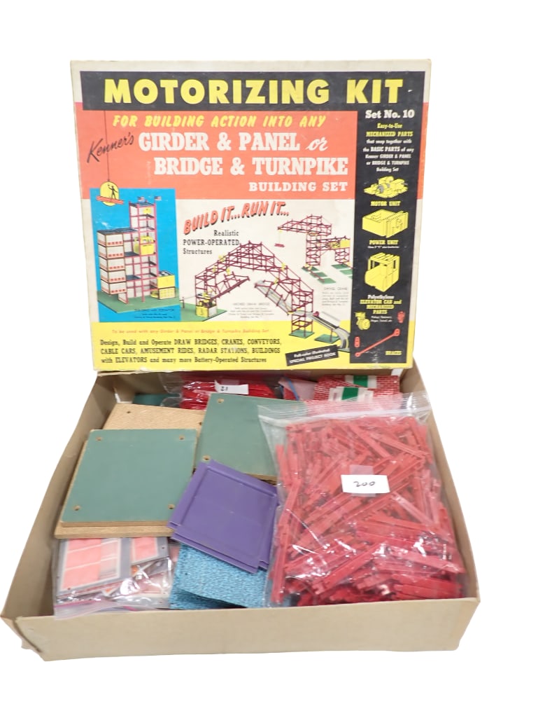 Vintage Kenner Motorizing Kit in Original Box (1 of 10)