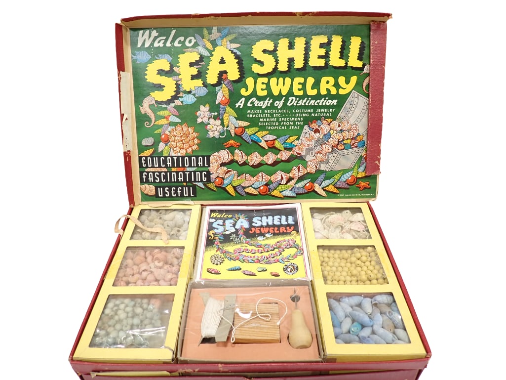 Vtg 1940s Walco Sea Shell Jewelry Kit in Original Box (1 of 5)