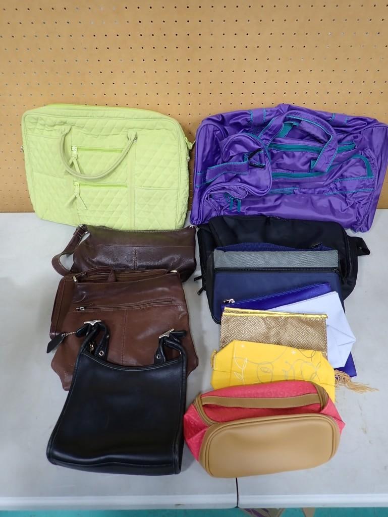 Lot of assorted purses / bags (1 of 7)