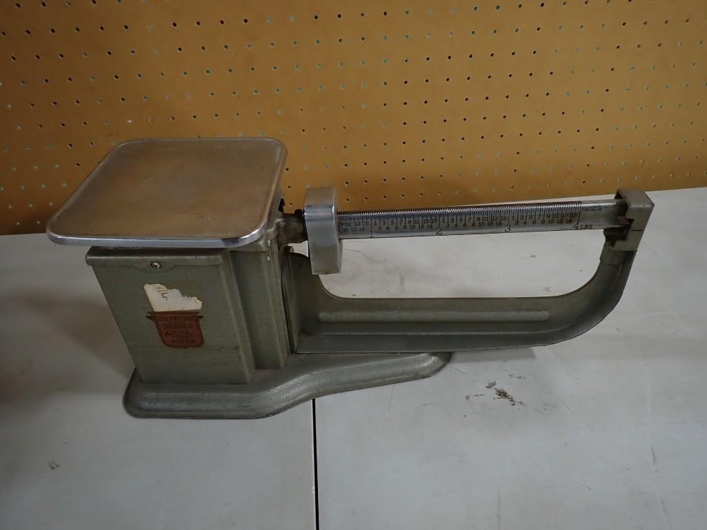 Pair of Vintage Scales - Triner Scale - Air Mail Accuracy - see all pictures (1 of 8)