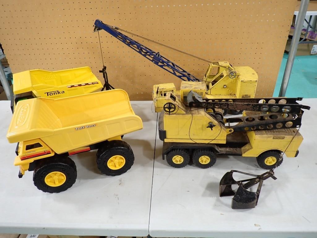 Pressed Steel Lot including Tonka, Nylint, Tuff Ones - Construction trucks (1 of 13)