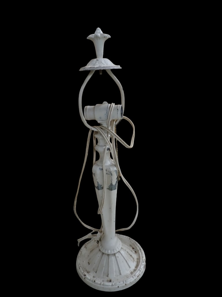 Vintage Table Lamp White Distressed Finish (1 of 4)