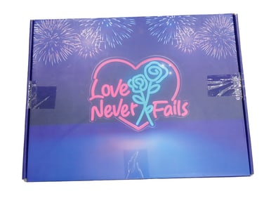 Love Never Fails LED Heart Light - Sealed