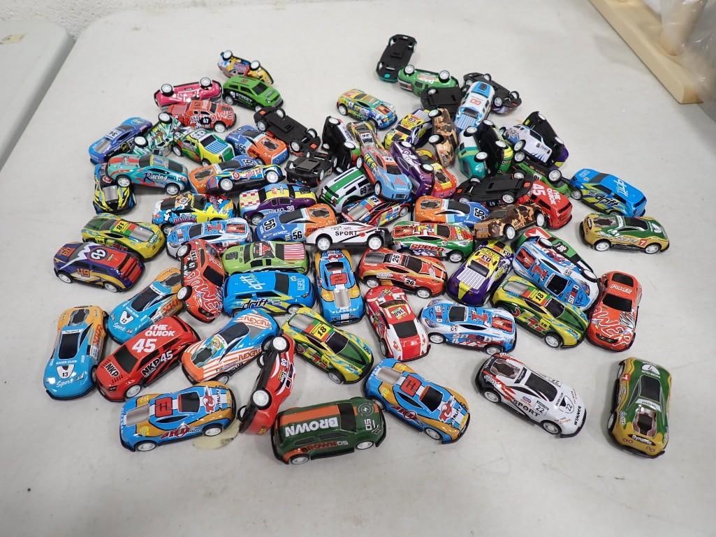 Large Lot of Pull Back Toy Cars Racers: Large Lot of Pull Back Toy Cars Racers