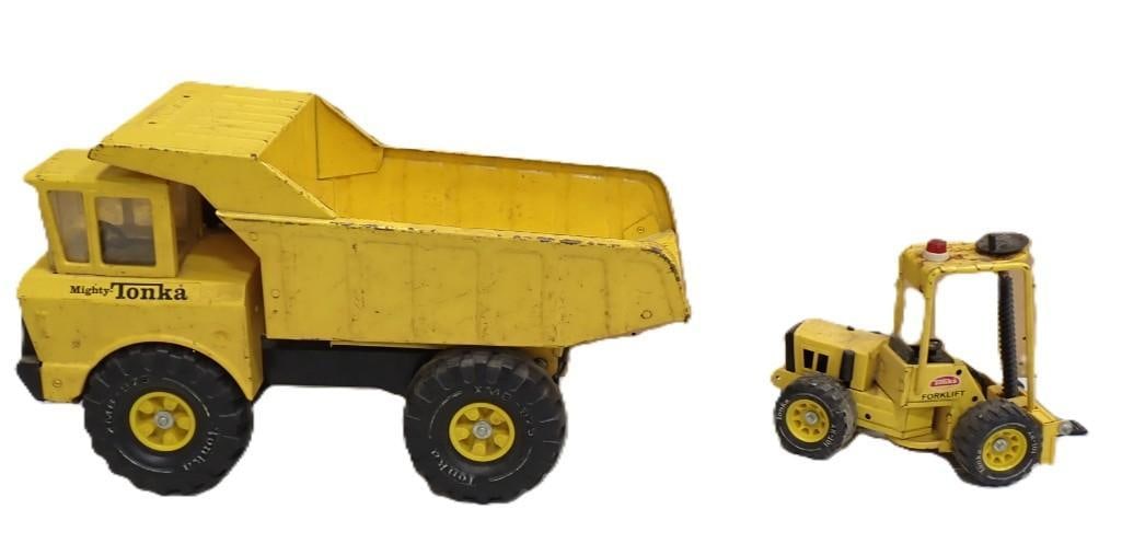Vintage Mighty Tonka Pressed Steel Dump Truck and Tonka Forklift (1 of 12)