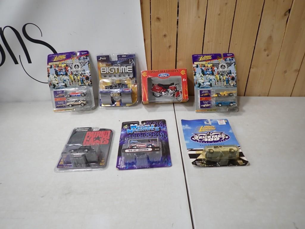 Lot of assorted New in Package Cars including Johnny Lightning, Jada, Ford, Muscle Machines, Patriot: Lot of assorted New in Package Cars including Johnny Lightning, Jada, Ford, Muscle Machines, Patriot Games, etc All pictures are considered part of the description and should be examined carefully by 