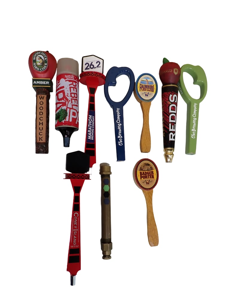 Lot of Beer Tap Handles incl Badger Porter, Redds, O'so, Rainbow Red Ale, etc (1 of 4)