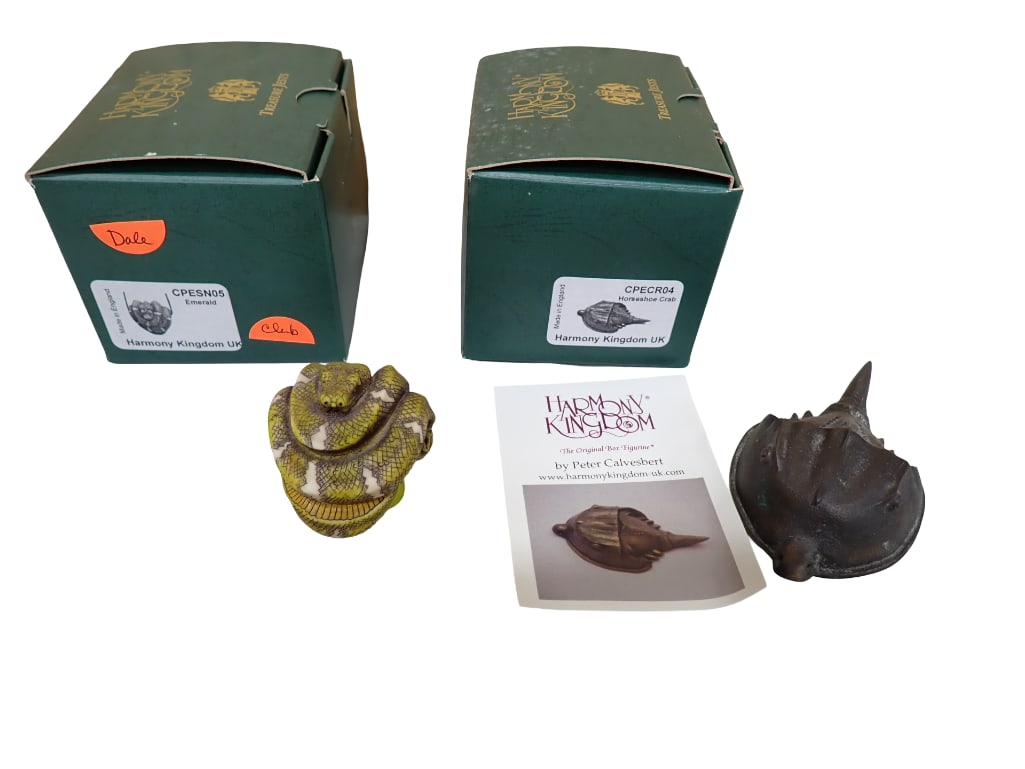 2 Harmony Kingdom Figures incl Horseshoe Crab and Emerald Tree Boa Both in Original Boxes (1 of 4)