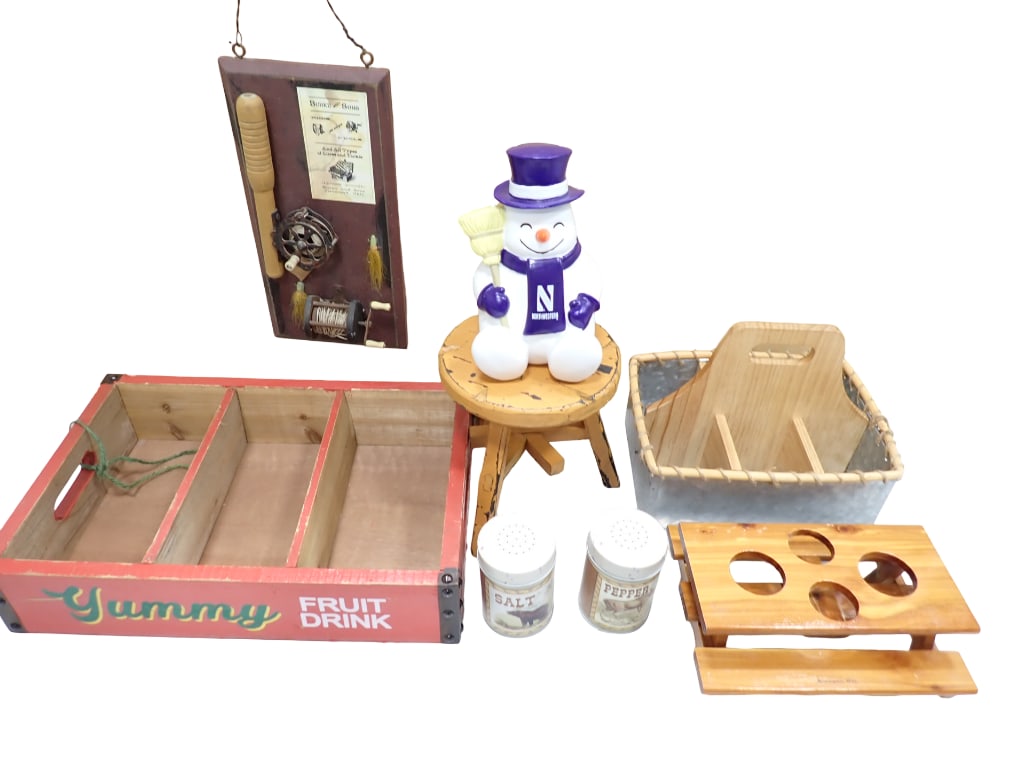 Collectibles incl Vintage Yummy Fruit Drink Wood Crate, Picnic Table Condiment Holder, (1 of 8)