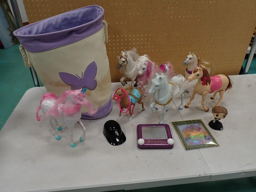 Toy Lot incl Toy Horse Figures, Etch a Sketch, Mona Lisa Hologram Puzzle, Butterfly Hamper: Toy Lot incl Toy Horse Figures, Etch a Sketch, Mona Lisa Hologram Puzzle, Butterfly Hamper All pictures are considered part of the description and should be examined carefully by bidders. Live Aucti